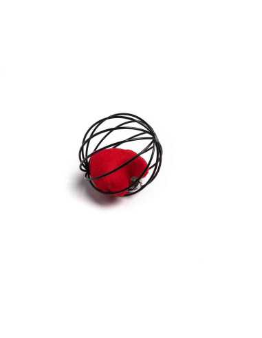 boule cage noir avec coeur rouge fourrure, 6 cm